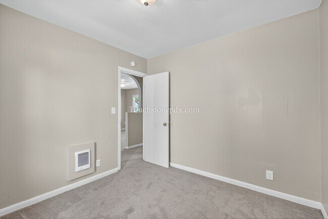 Building Photo - Brentwood-Darlington 2BD|1BA Apartment