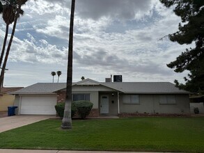 Building Photo - 5-Bedroom Home In Tempe
