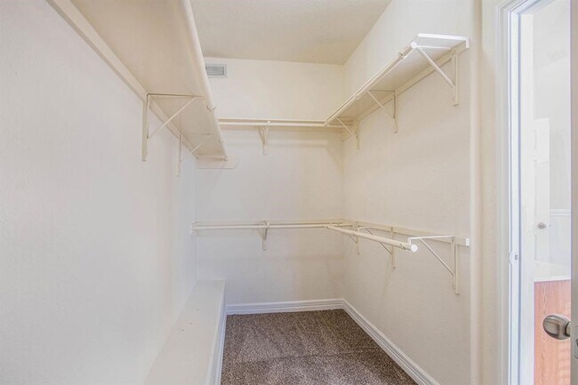 Building Photo - 19718 Summerlin Dr