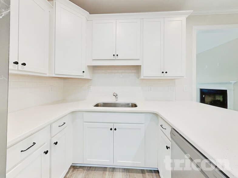 Building Photo - 250 Coats Ridge Dr