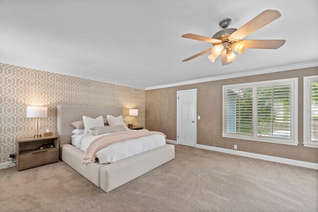 Building Photo - 669 35th St