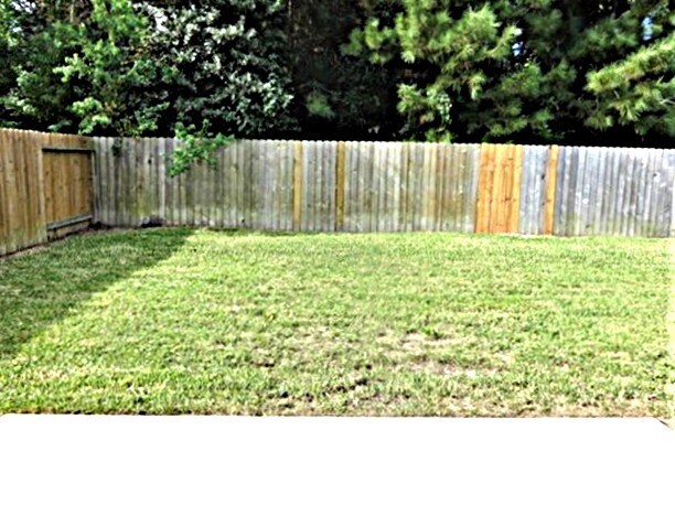 Building Photo - 2713 Sandberry Dr