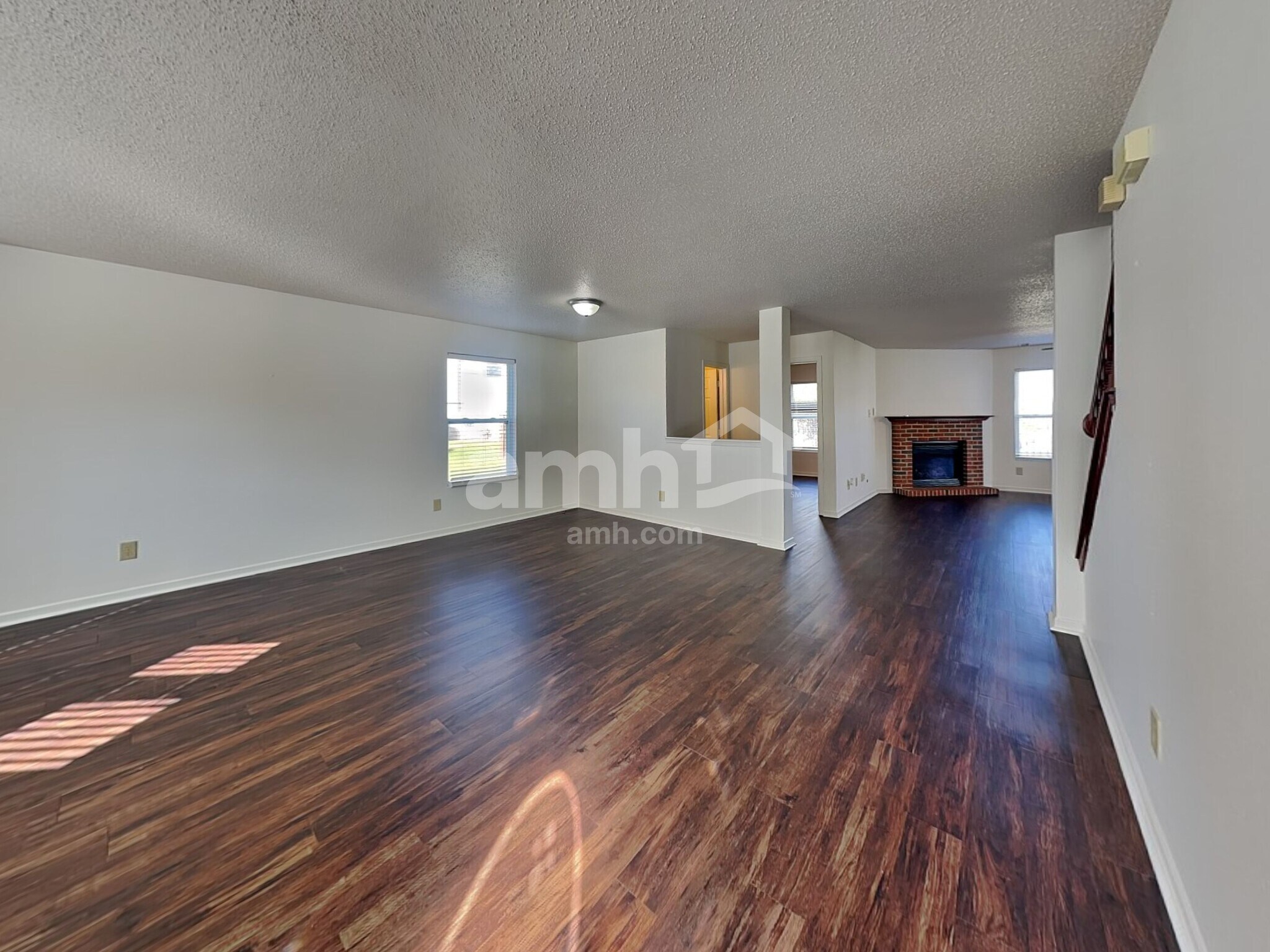 Building Photo - 10286 Butler Dr