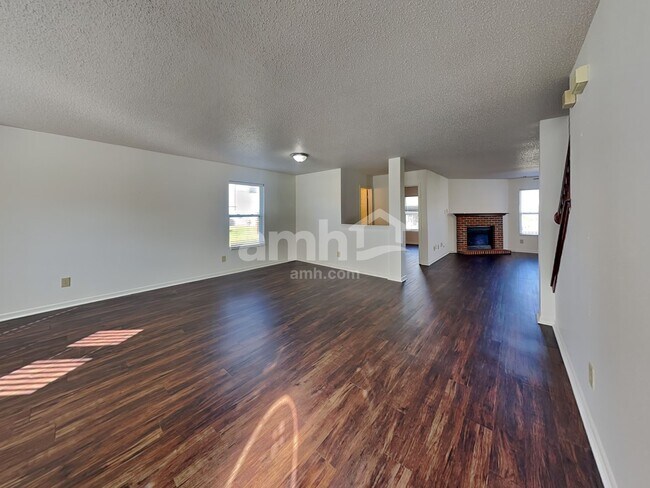 Building Photo - 10286 Butler Dr