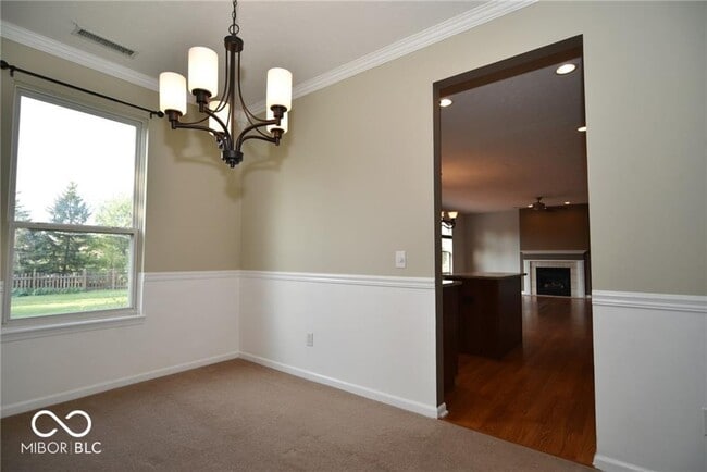 Building Photo - 5742 Cantigny Way N