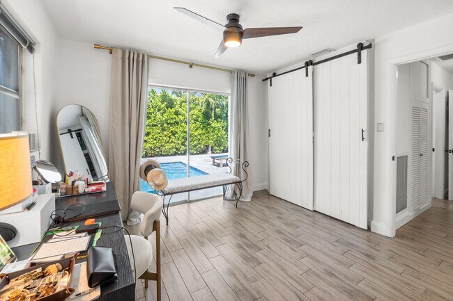 Building Photo - 549 Fairwind Dr