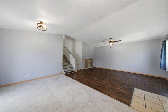 Building Photo - Move-In Ready Split-Level with Open Floor Plan