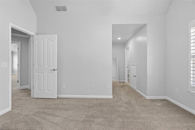 Building Photo - 4537 Grandview Pkwy