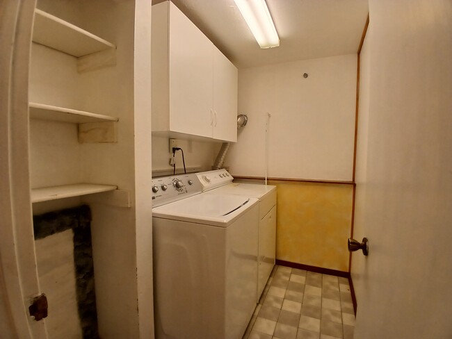 downstairs laundry - 15160 E Robin Ln