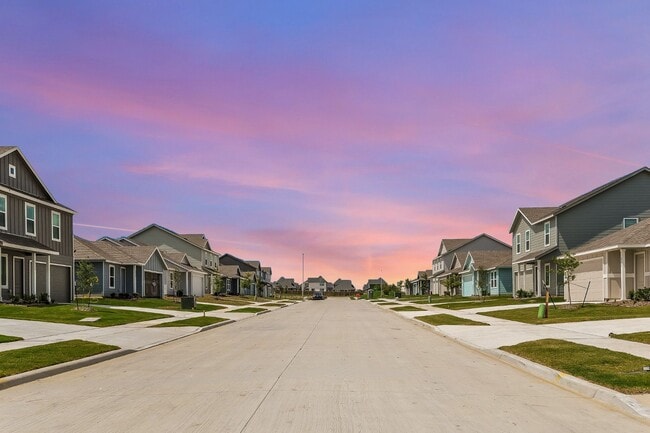 Building Photo - 2749 Mistwood Dr