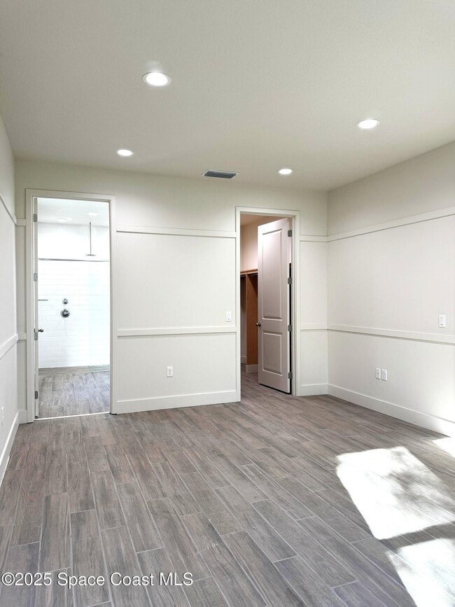Building Photo - 2811 Edington Dr
