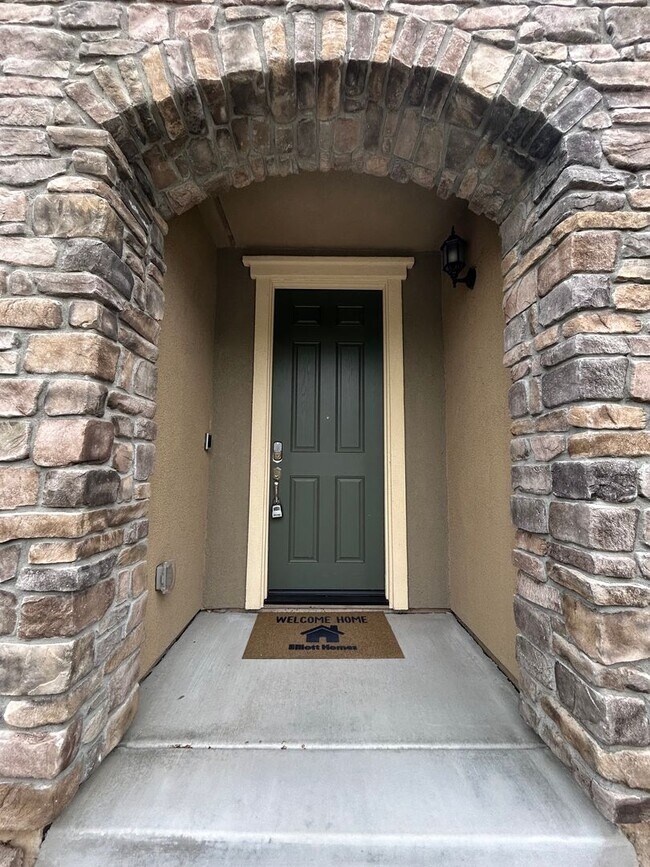 Building Photo - Rancho Cordova's Stone Creek Home