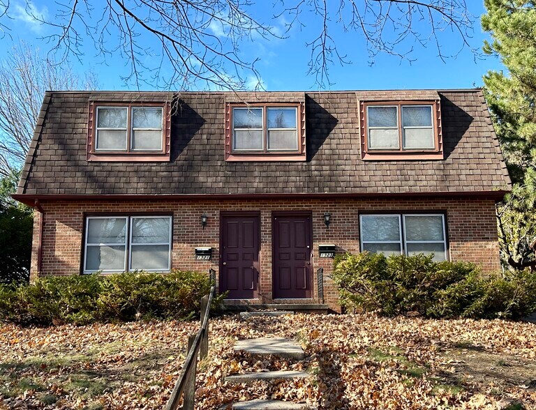 Primary Photo - 1323 Kellogg Ave