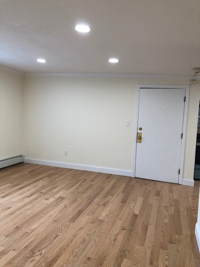 Building Photo - 16 Westford St