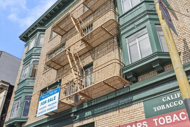 Building Photo - 1600 California St