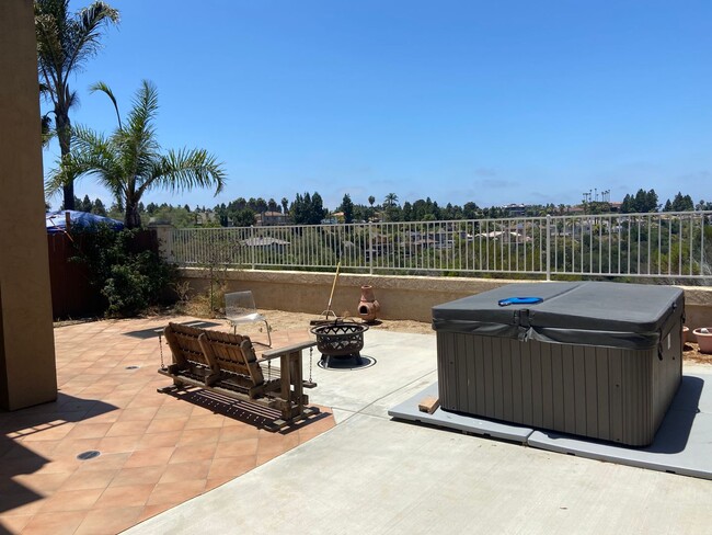 Building Photo - Upgraded 3 bedroom in Bonita with Amazing ...