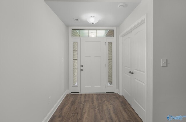 Building Photo - 239 Abercorn Dr