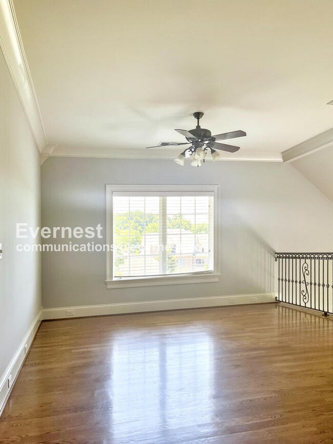 Building Photo - 9558 Hampton Reserve Dr