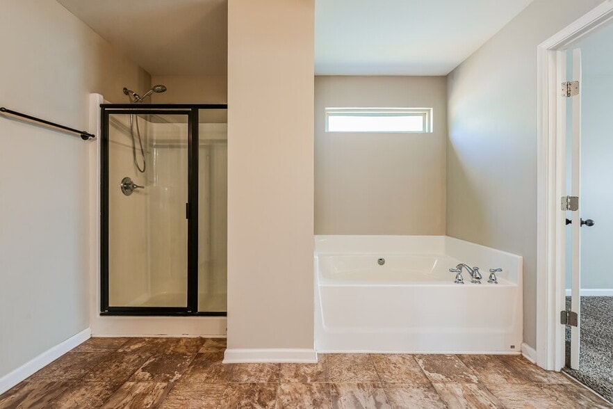 Building Photo - 2127 Juniper Ives Ct SE