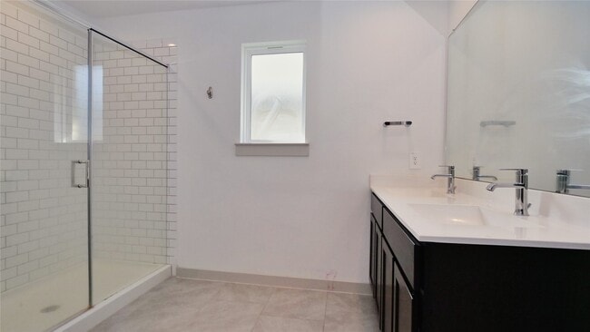 Building Photo - 28910 Yukon River Ct