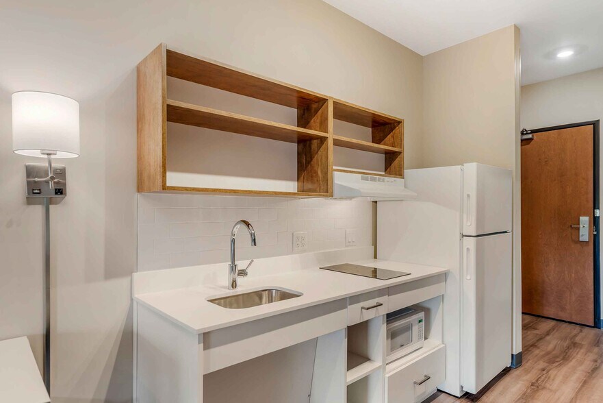 Building Photo - Furnished Studio-Charlottesville