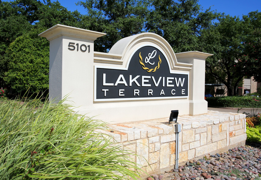 Lakeview Terrace - Lakeview Terrace & The Club at Spring Lake