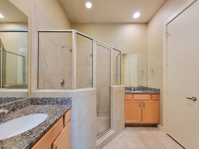 Building Photo - Elegant Gated Townhome Offering Unparallel...