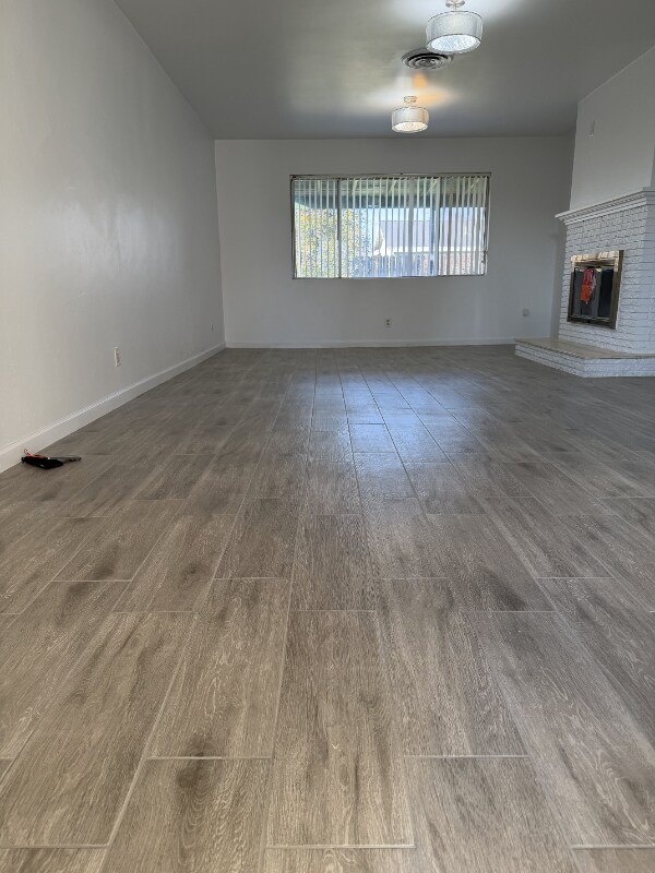 Building Photo - 5904 Daggett Ave