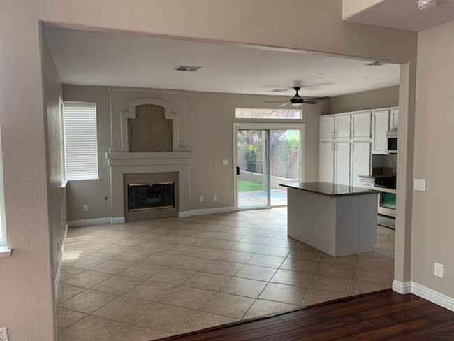 Building Photo - Gorgeous Home in the Heart of SUMMERLIN!!!