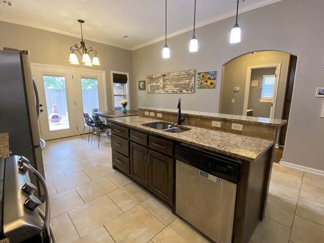 Building Photo - 10713 Masters Cir