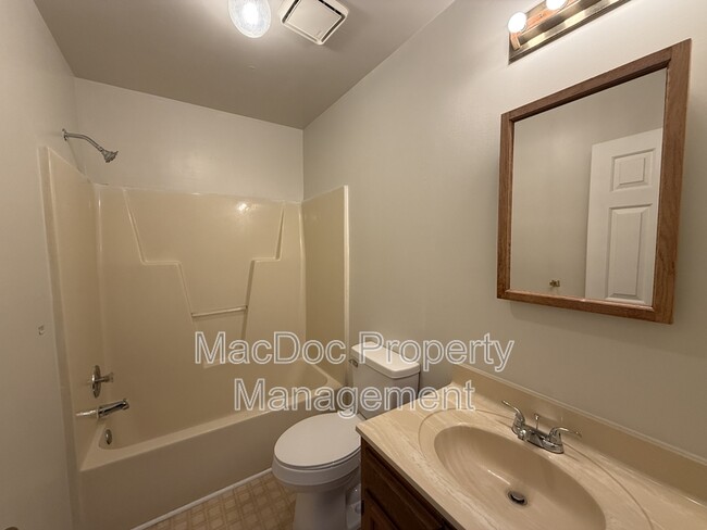 Building Photo - 200 Farrell Ln