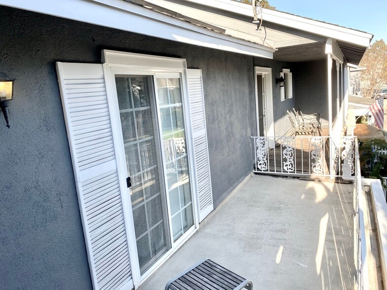 Building Photo - 117 Lexington Ln