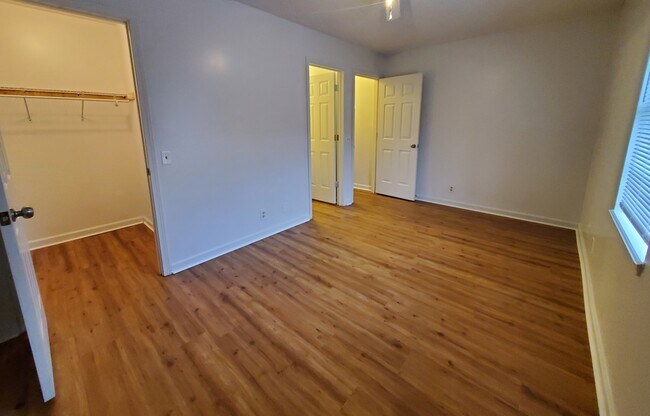 Building Photo - 67 Harry Ave