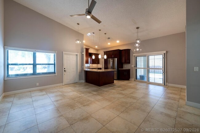 Building Photo - 325 NW 65th Terrace