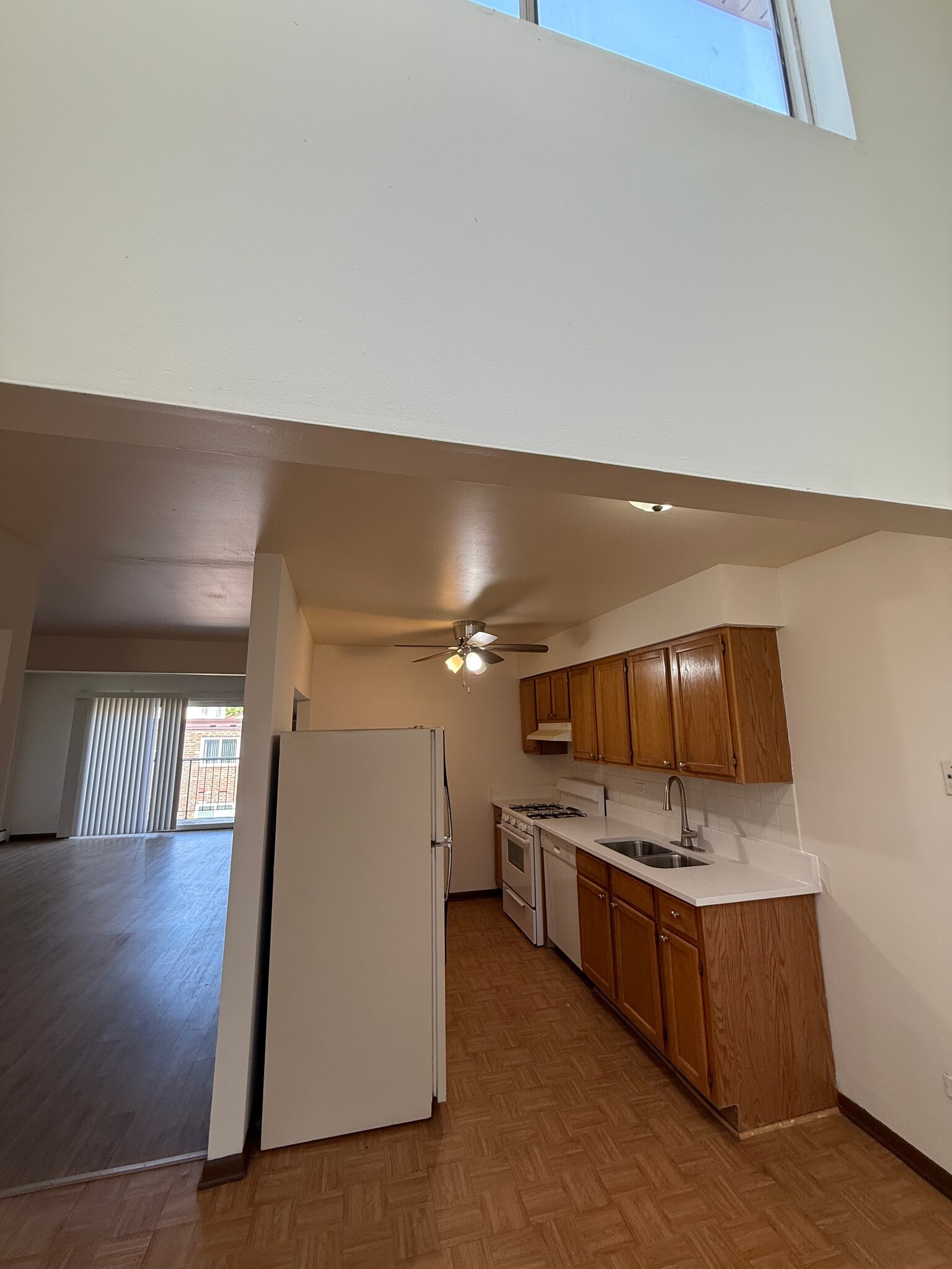 Building Photo - 490 Pleasant Run Dr