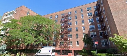 Building Photo - 66-01 Burns St