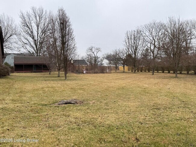 Building Photo - 207 Lake Shore Dr