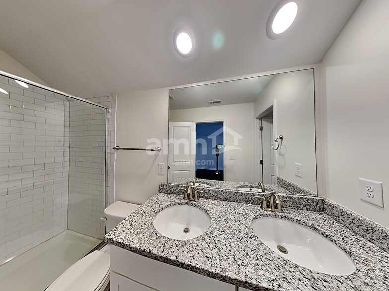 Building Photo - 94 Shelby Ct