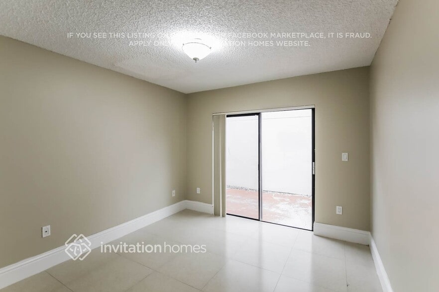 Building Photo - 15052 SW 63rd Ter