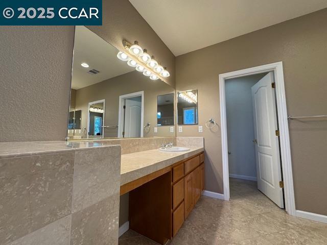 Building Photo - 2551 Alamo Country Cir