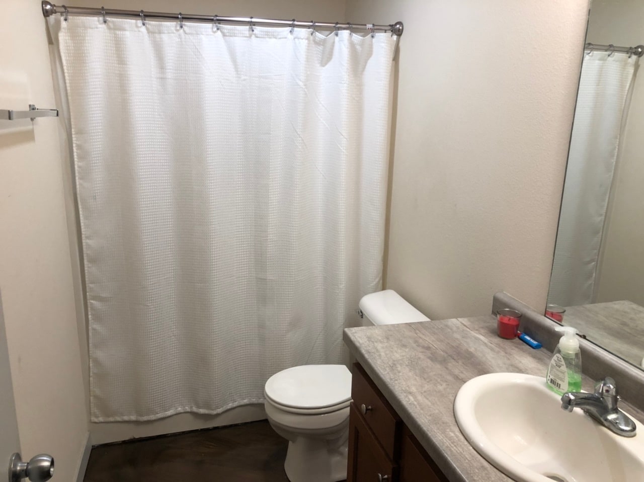 Building Photo - 1554 Beloit Ave