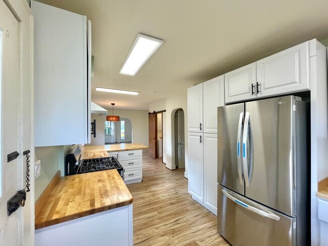 Building Photo - Great Home for rent