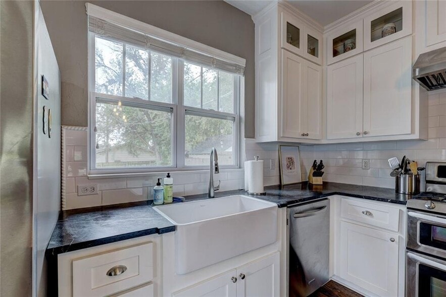 Building Photo - 2208 NW 16th St