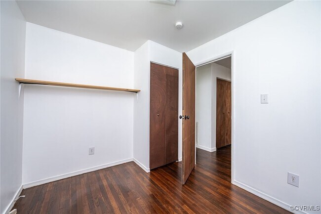 Building Photo - 4836 Burtwood Ln