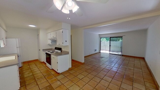 Building Photo - One Bedroom One Bath La Goleta Condo