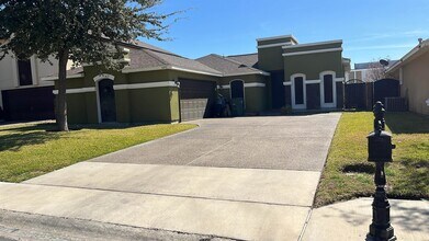 Building Photo - 4011 Aidin St