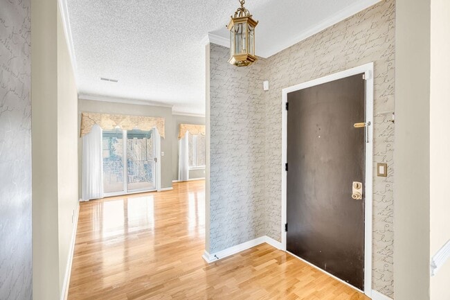 Building Photo - Awesome 2BE/2BA condominium at Lions Head!