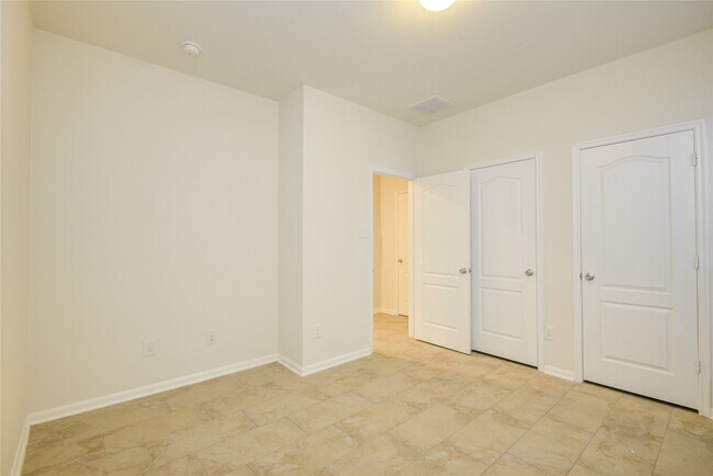 Building Photo - 24018 Adobe Ridge Ln