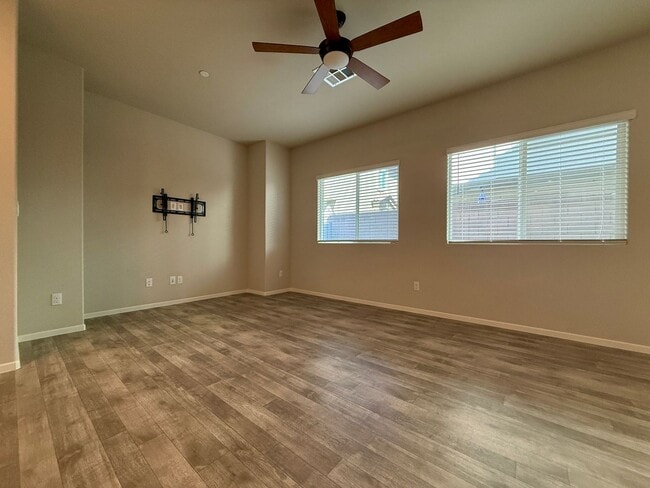 Building Photo - Northwest/ Aliante Area - Newer Townhome 3BD, PRIVATE YARD, ATTACHED GARAGE, ACROSS FROM POOL