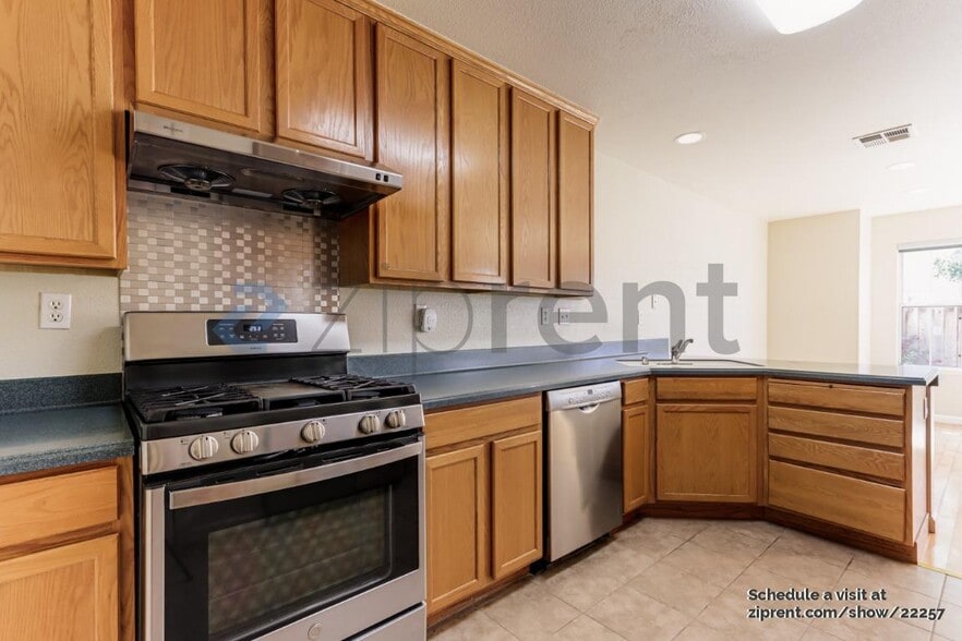 Building Photo - 398 Sutterwind Dr